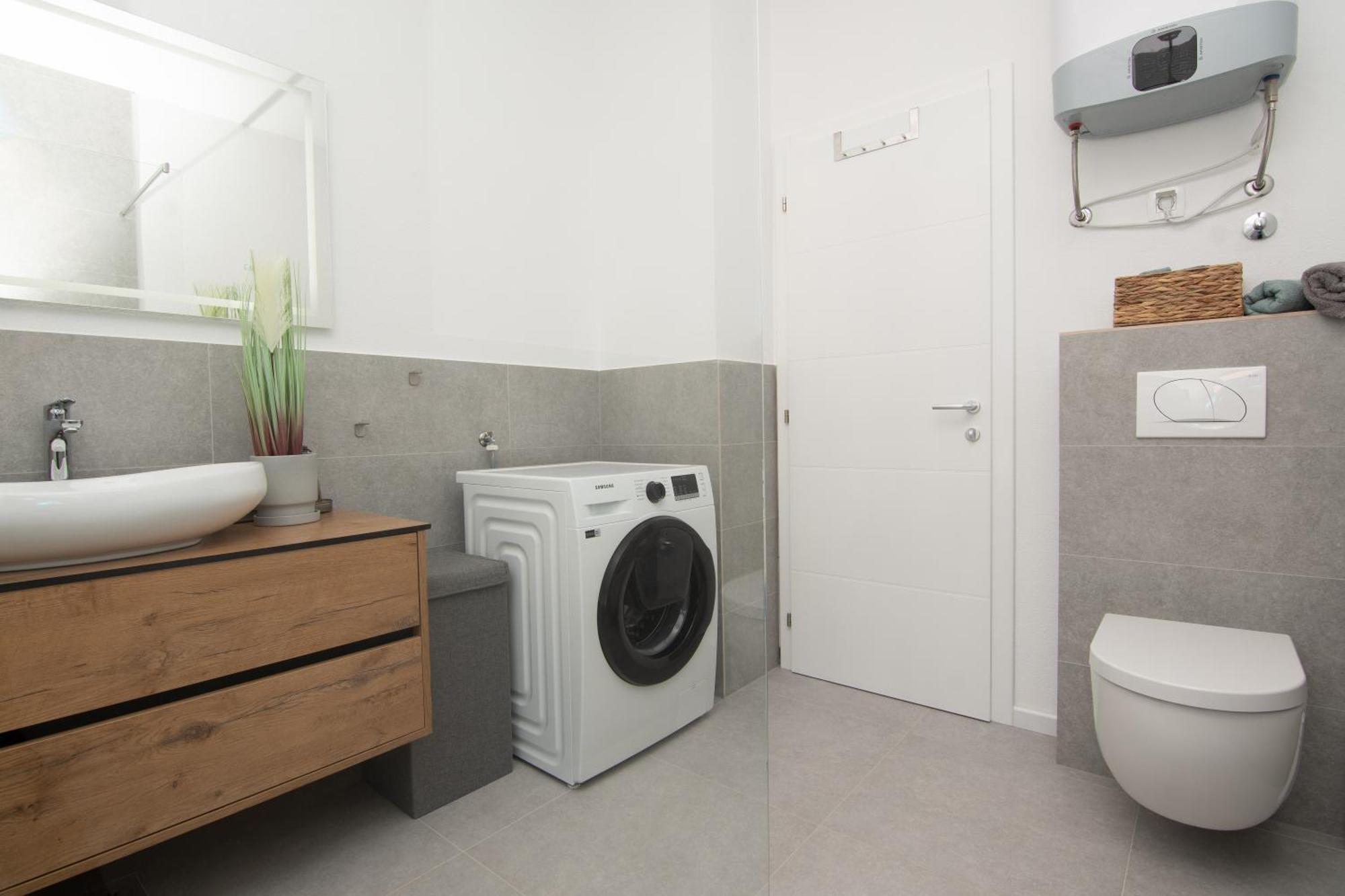 Adriatic Garden Apartments Okrug Gornji Exterior photo